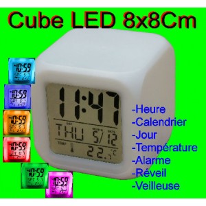 Réveil LED, calendrier, température, alarme,...